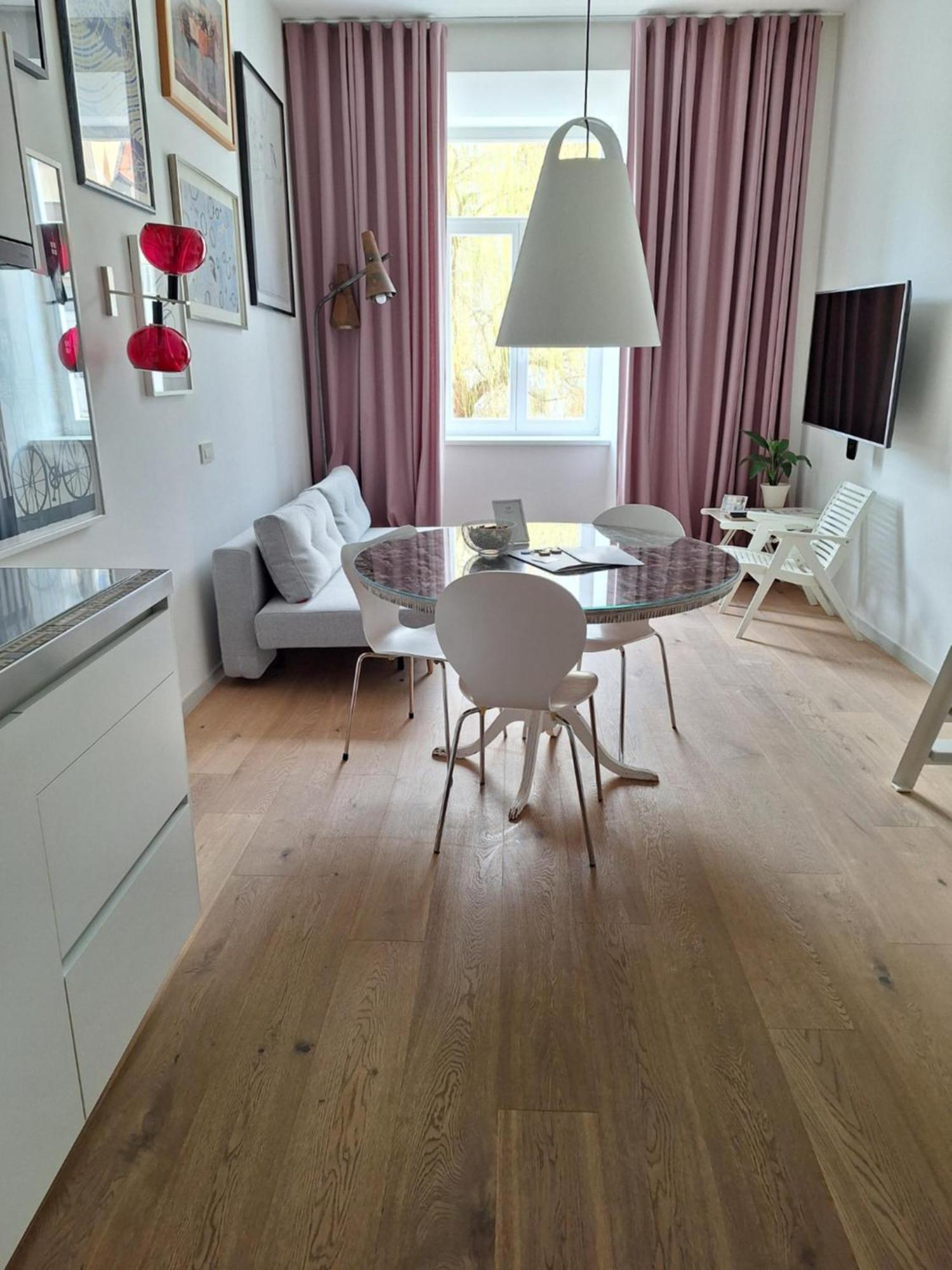 Tromostovje Apartments Ljubljana Buitenkant foto
