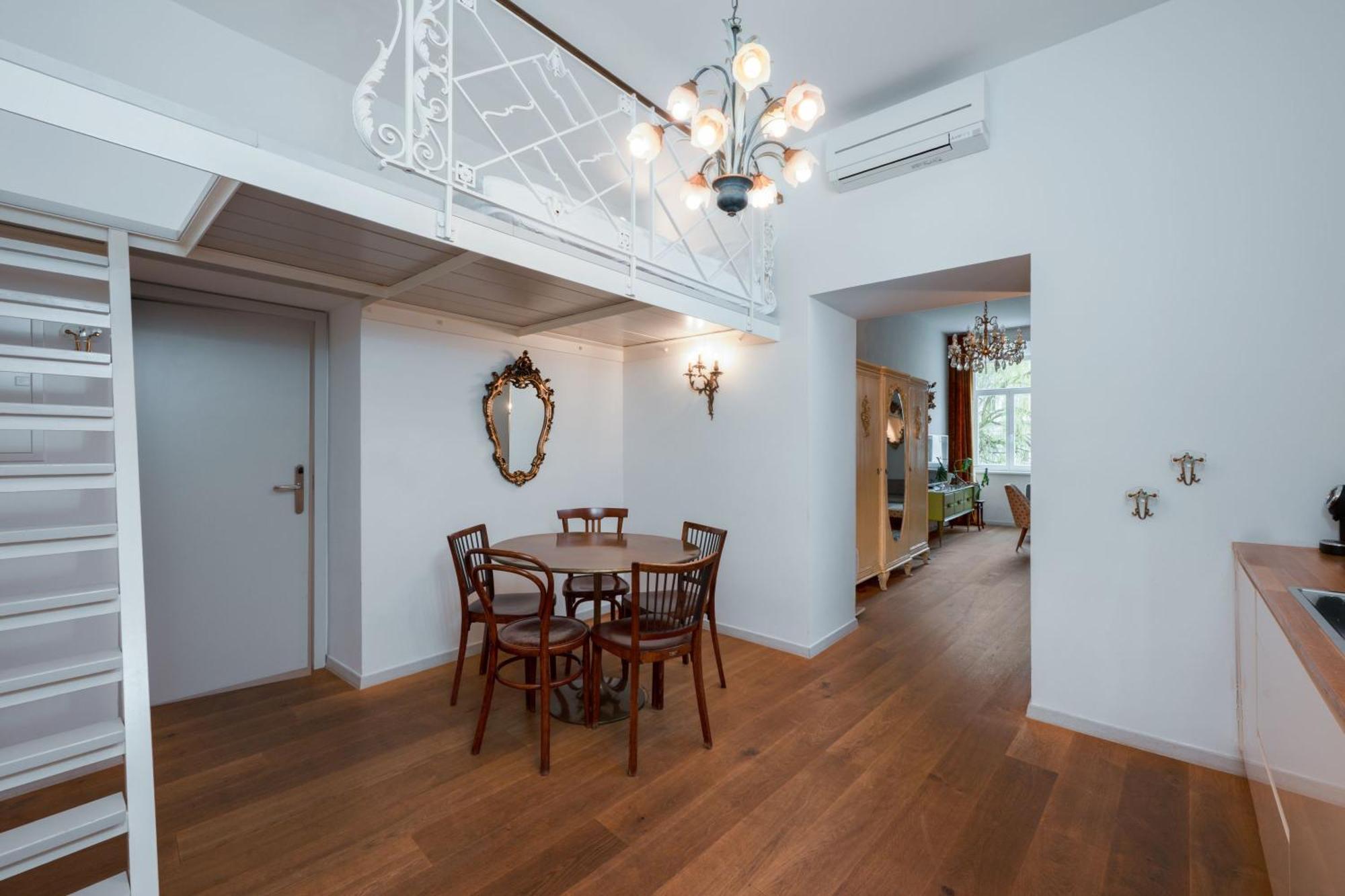 Tromostovje Apartments Ljubljana Buitenkant foto